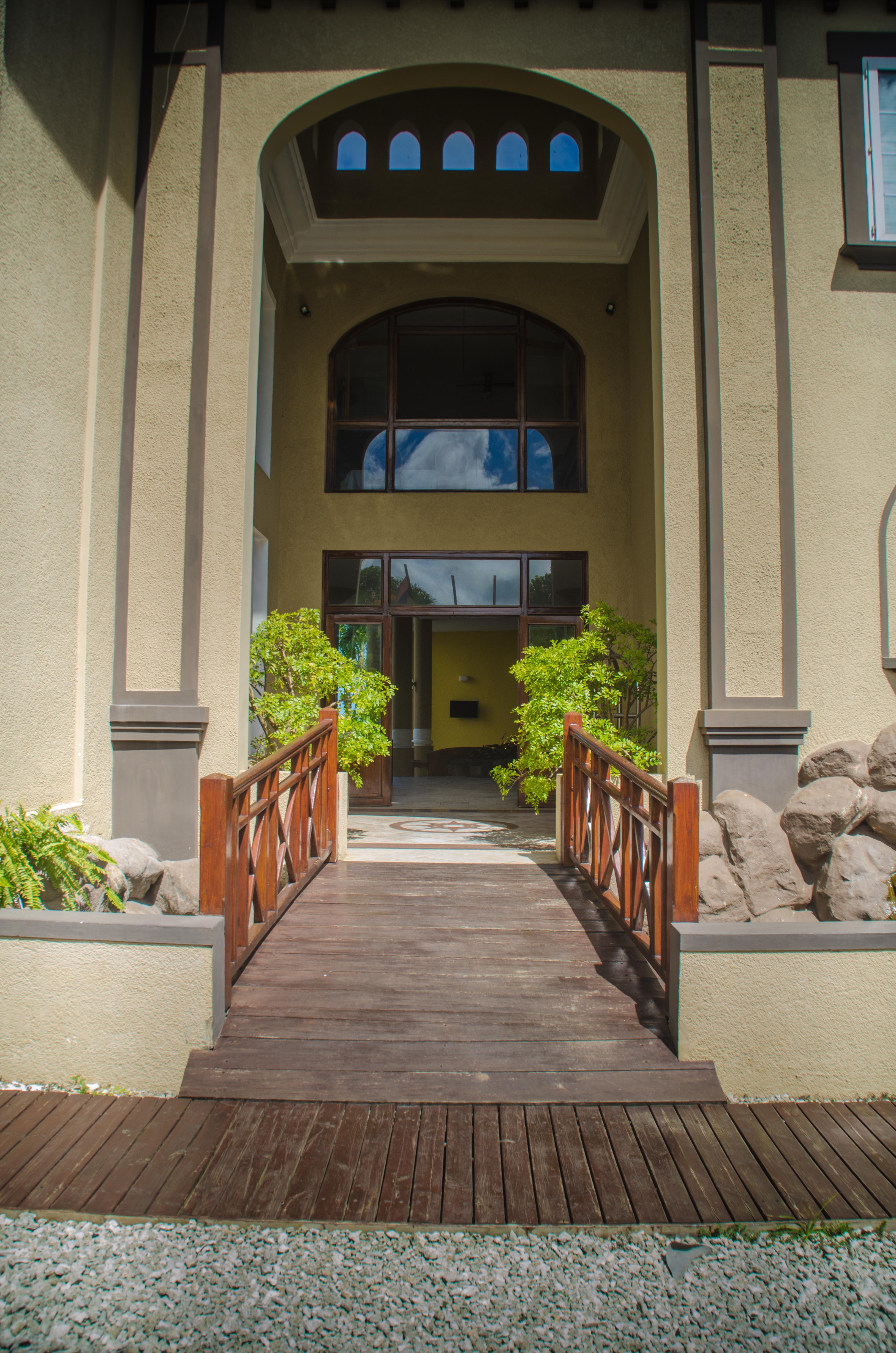 Sunset Reef Resort & Spa Pointe aux Piments Exterior photo