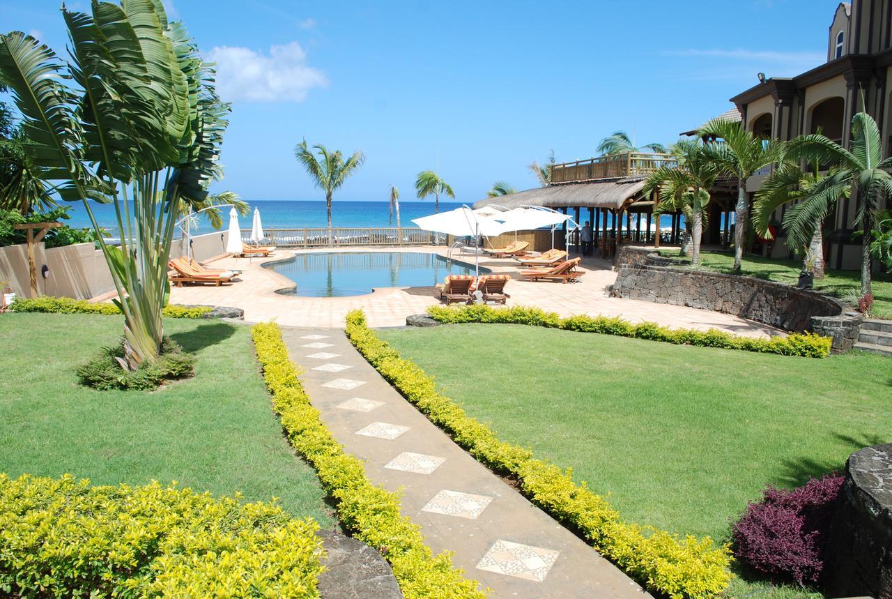 Sunset Reef Resort & Spa Pointe aux Piments Exterior photo