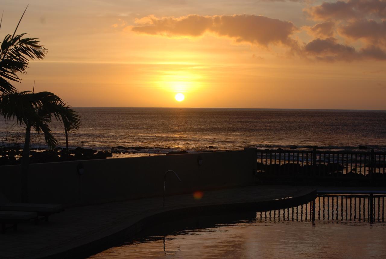 Sunset Reef Resort & Spa Pointe aux Piments Exterior photo
