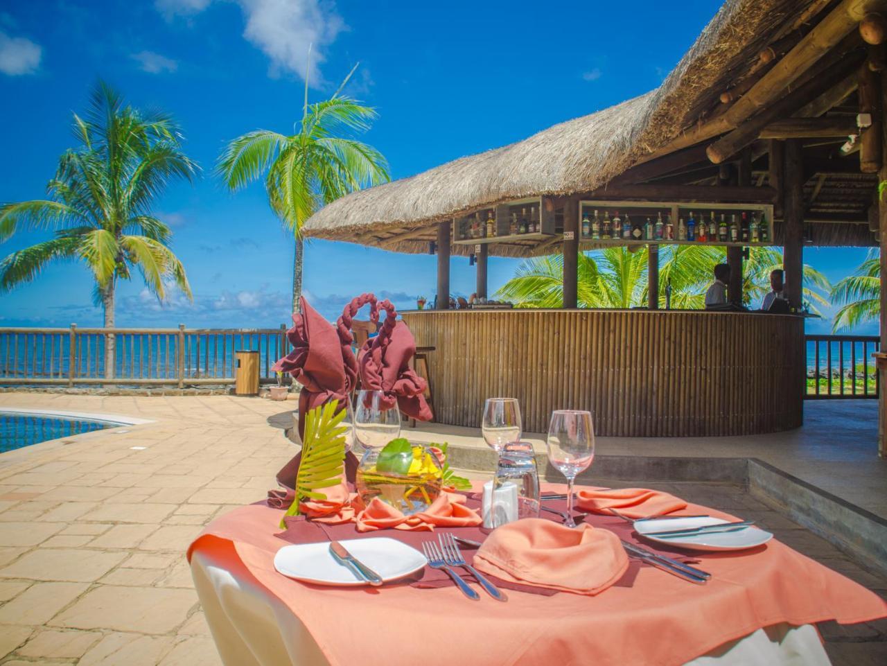 Sunset Reef Resort & Spa Pointe aux Piments Exterior photo