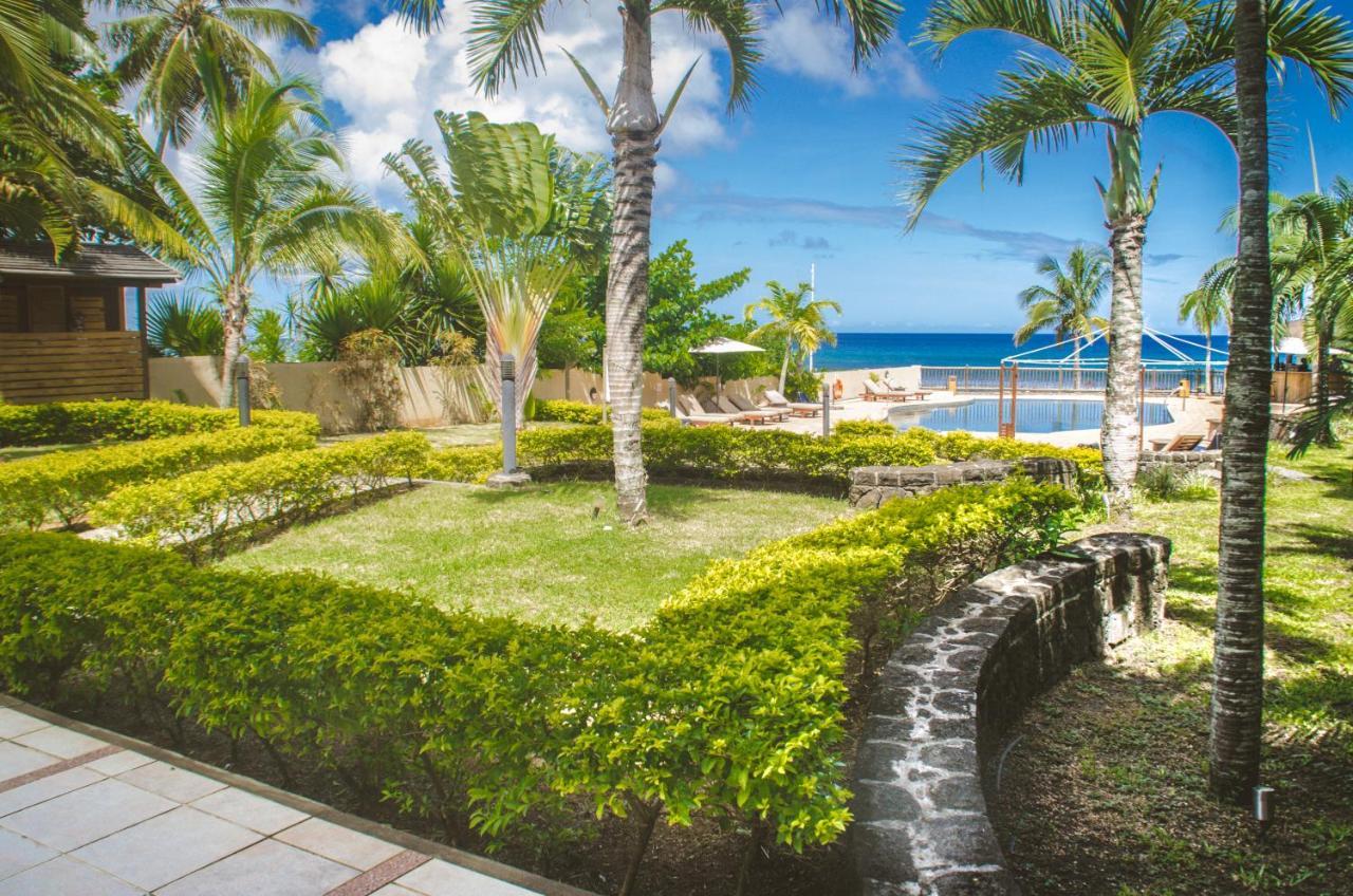 Sunset Reef Resort & Spa Pointe aux Piments Exterior photo